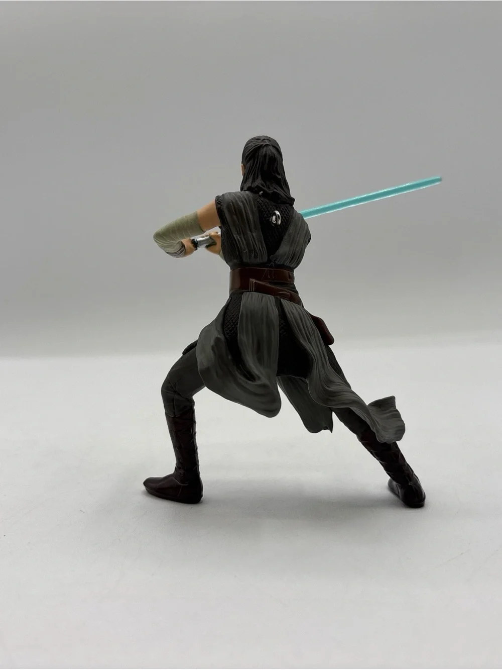 Hallmark Keepsake 2017 Rey Star Wars:‎ The Last Jedi Christmas Tree Ornament EUC